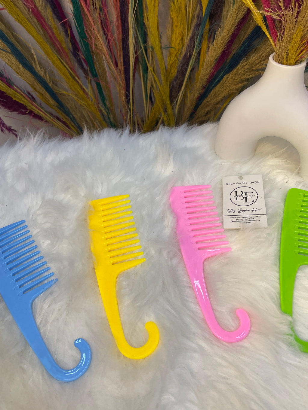 Wide-Tooth Comb