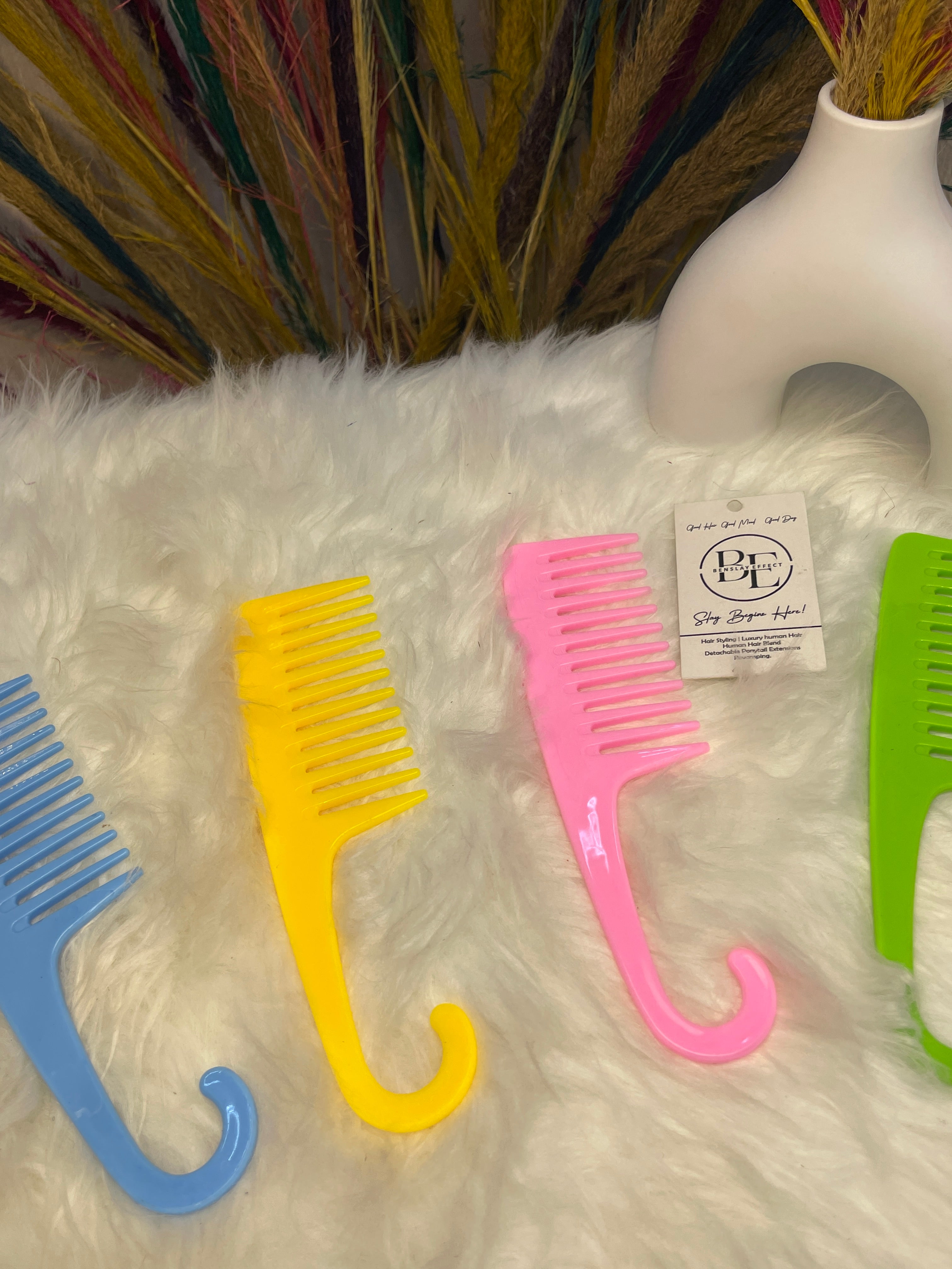 Wide-Tooth Comb