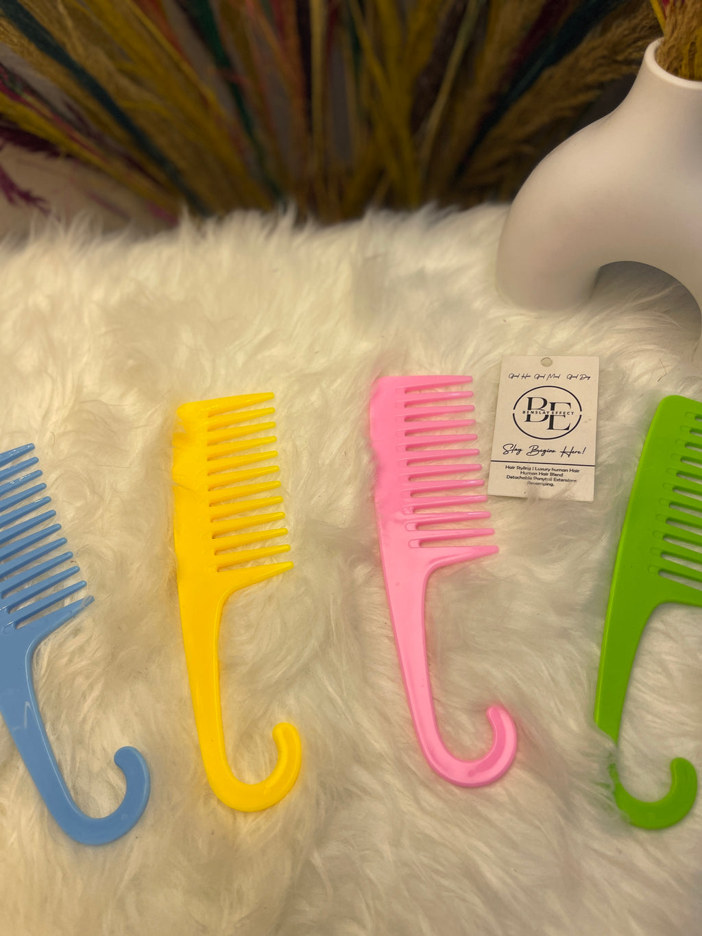 Wide-Tooth Comb